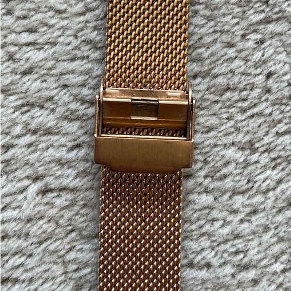 Rosefield Tribeca Rose Gold Mesh watch 33mm - Picture 6 of 10